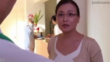 pak dokter memanggil ibuk yang tidak di kenal | bokepviral