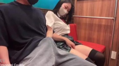 kontolku tegang saat aku duduk di sebelah wanita | memekcantik