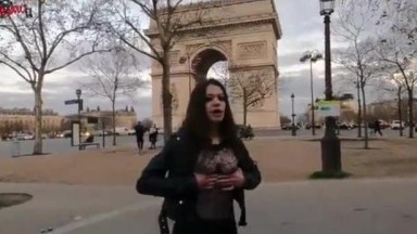 Telanjang di Paris - DOLLSCULT | memekcantik