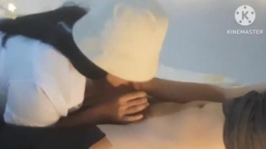 wanita ini sangat ligat untuk isap totong
