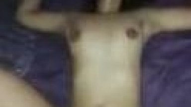 kontol panjang besat ini masukin meki yang sangat sempit